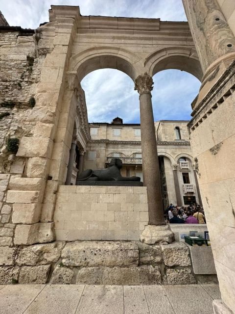 Split and Diocletian's Palace walking tour with a local guid - Language comfort and guide delivery, from Tomislav to Toma