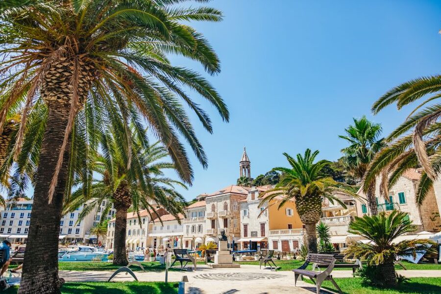 Split: Blue Cave, Vis & Hvar Full-Day Trip by Speedboat - Boat Comfort, Sea Conditions, and What to Pack