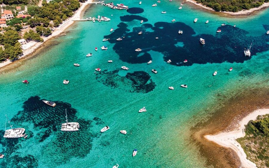 Split: Blue Lagoon and 3 Island Cruise with Food and Drinks - On-Board Food and Drinks: Breakfast Donuts, Burger Lunch, and Unlimited Choices