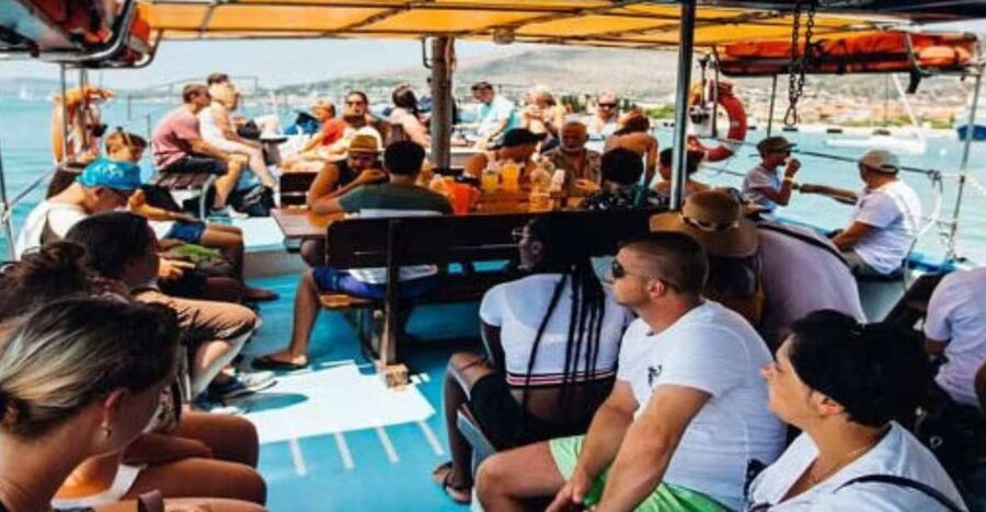 Split: Blue Lagoon Boat Trip with Lunch, Wine and Snorkeling - Why the Blue Lagoon at Drvenik feels like a reset