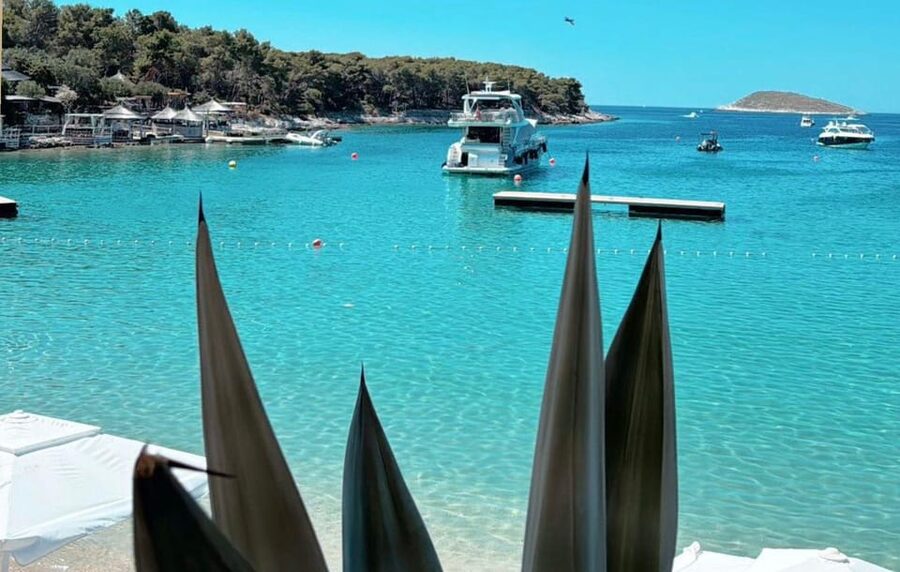 Split: Blue Lagoon, Hvar and 6 Islands Small Group Boat Tour - Pakleni Islands Swim Break: Carpe Diem, Snorkeling Gear, and Clear Water