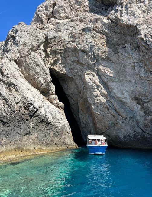 Split: Boat Tour to Blue Cave, Vis, Blue Lagoon, Hvar, Brač - Comfort on a Speedboat, With a Small Group Feel
