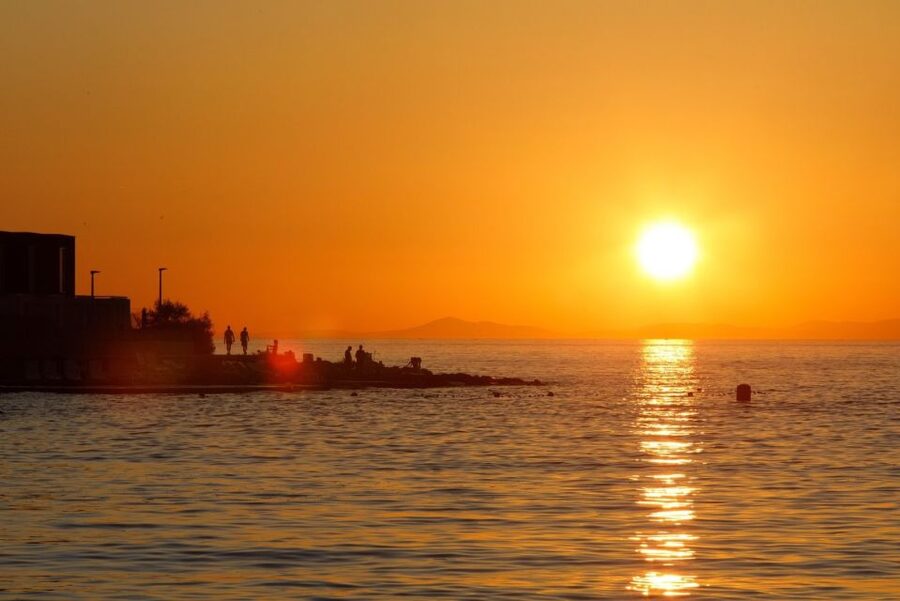 Split: Brac Island and Sutivan Village Sunset Boat Tour - Leaving Split at 7:00 PM, The Cruise to Brac Island