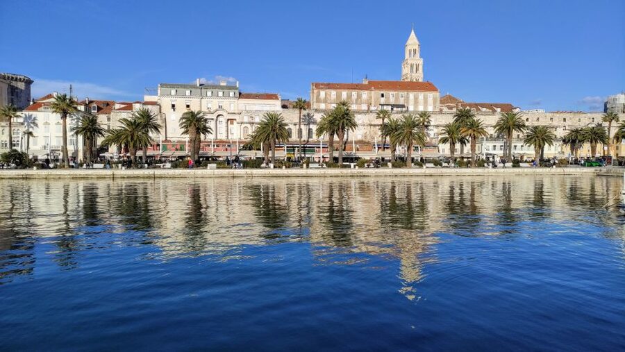 Split: city center private walking tour 2 h - Fishmarket and the local break before you head to dinner