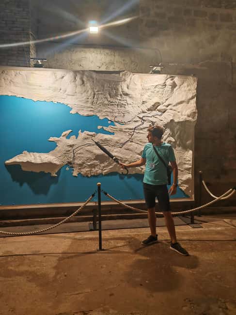 Split: City Walking Tour w/ Game of Thrones Locations - Peristil and Vestibulum: the Roman palace that keeps on working