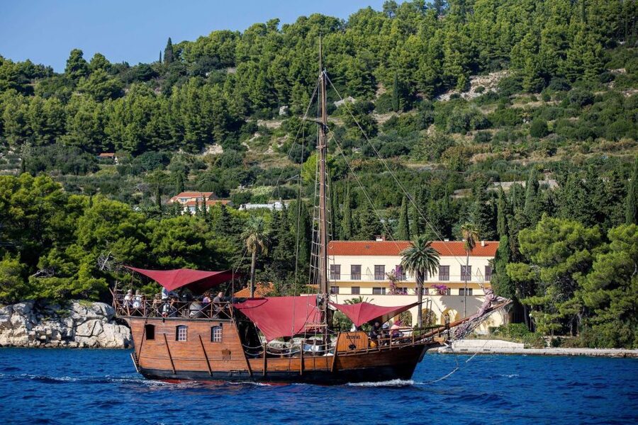Split: Cruise on Columbo's Pirate Ship "Santa Maria" - Captain conversations, possible dolphin sightings, and the cruise vibe
