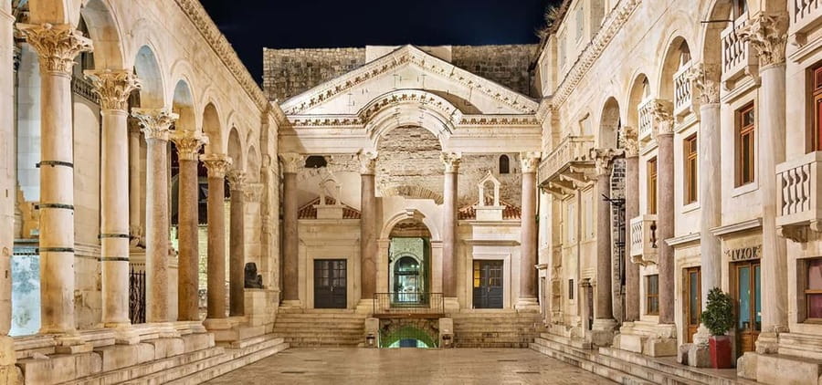 Split Day Trip - Diocletian’s Guards at Noon: A Short Moment With Big Atmosphere