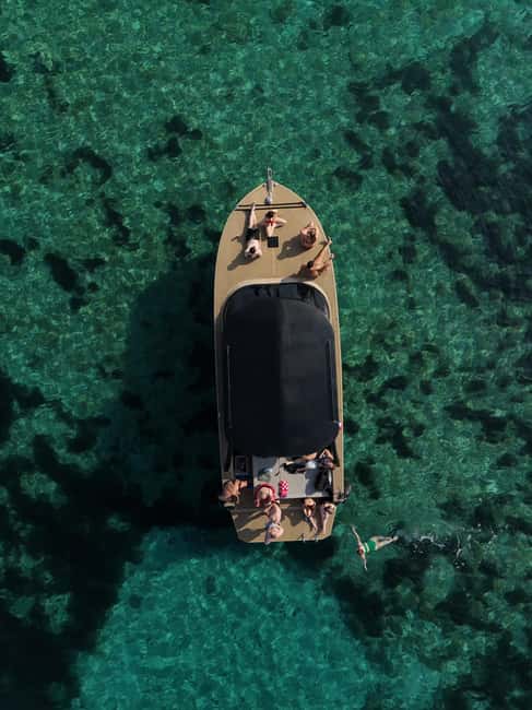 Split: Full-Day 4 Islands Tour by Luxury Boat - Onboard comfort: why the boat matters more than you think