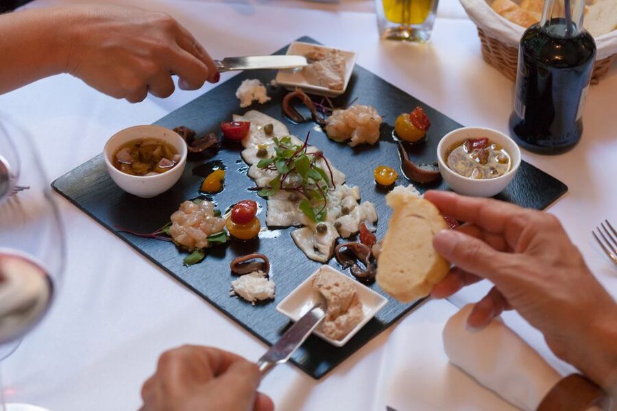Split: Historical & Gastro Treasures Tour with Green Market - Inside Diocletian’s Palace, Peristil square and Golden Gate