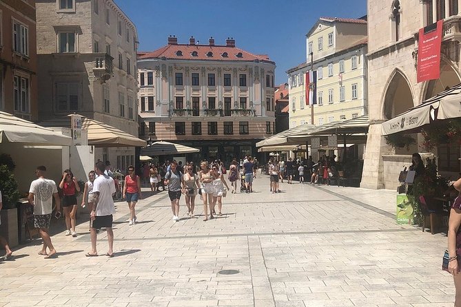Split History and Gastro Small-Group Tour with Food and Drinks - Trumbićeva obala Promenade: Wine, Coffee Shops, and a Relaxed Final Stretch