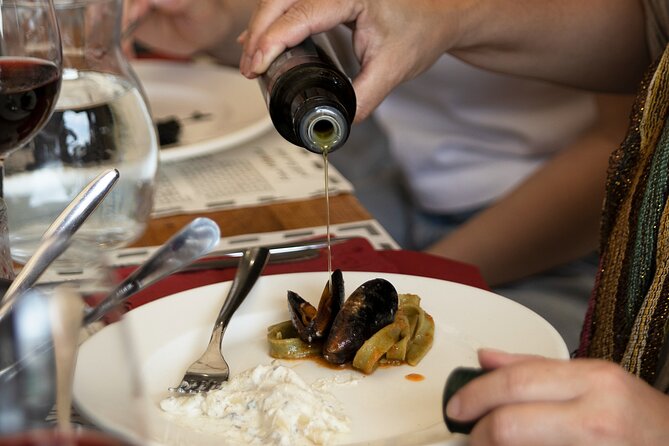 Split History and Gastro Small-Group Tour with Food and Drinks - Guides, Conversation, and the Small-group Advantage