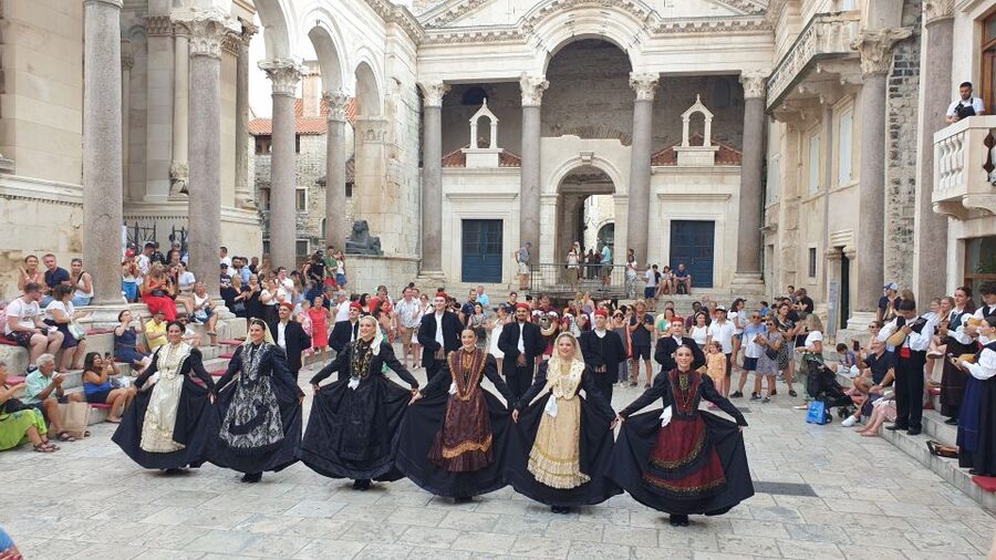 Split: History and Heritage Walking Tour - Meeting at Peristil Square Under the Roman Arch