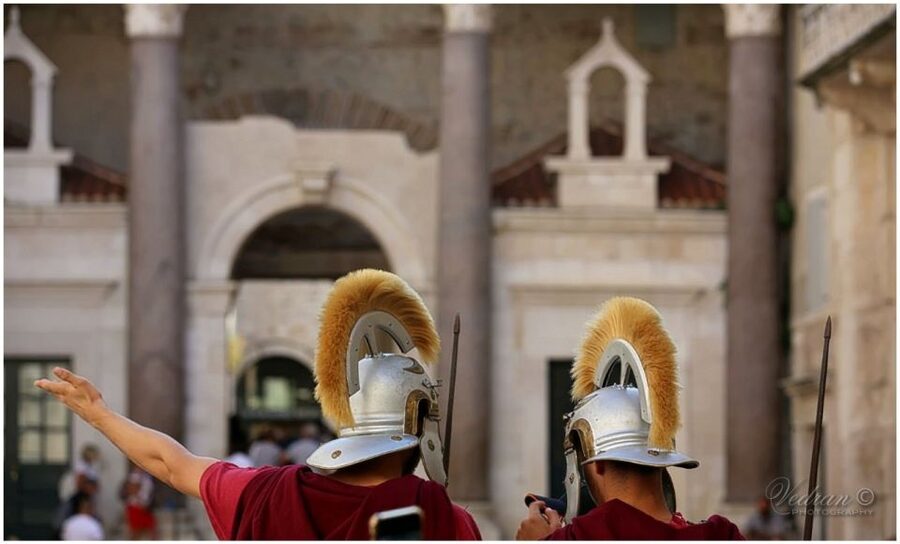 Split: Local History and Culture 90-Minute Walking Tour - Finding the start: Strossmayer Fountain and Gregory of Nin