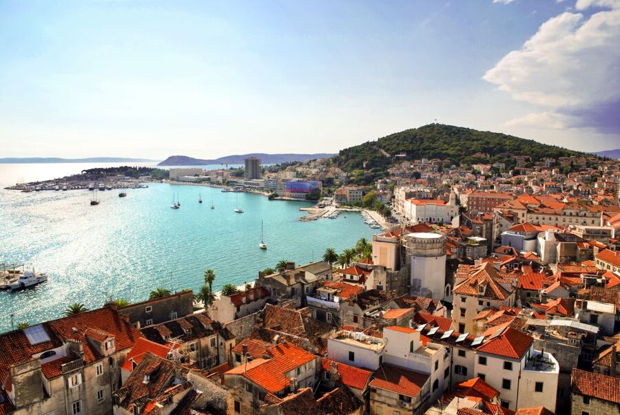 Split: Old City Guided Walking Tour - Guide quality: English explanations and the reality of no headsets