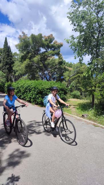 Split: Old Town and Marjan Park Bike Tour - Old Town lanes, then a sports venue moment