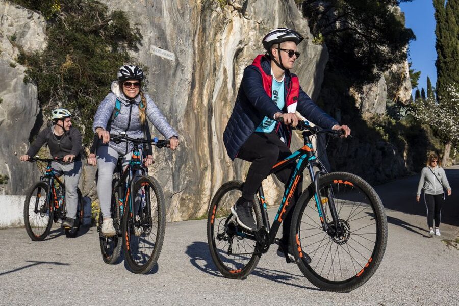 Split: Old Town Guided Bike Tour with Poljud Stadium - Effort level, timing changes, and who this tour suits best