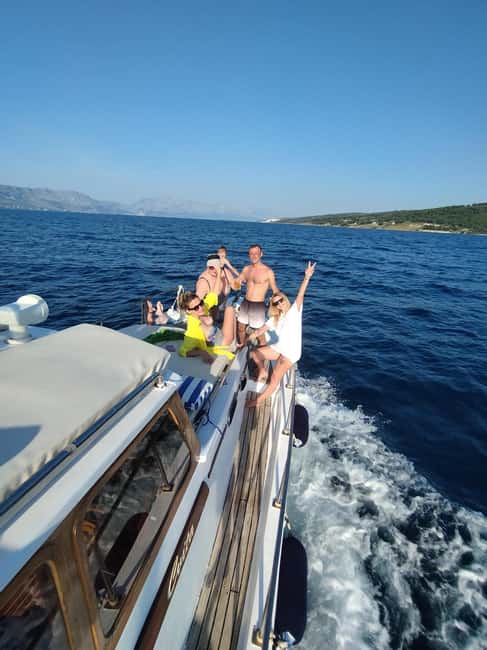 Split/Omiš/Makarska: Full or half day boat tour with "Cvita" - Split to the coves: where the tour actually starts