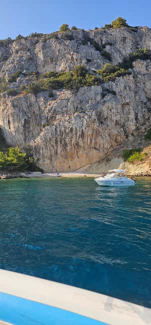 Split: Private Blue Lagoon, Shipwreck, & Bays Boat Tour - Blue Lagoon Swimming, SUP Time, and Snorkel Gear Included
