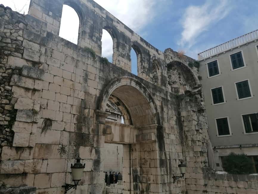 Split; Private Morning Walking Tour in Split - Split in 2 hours, before the day heats up