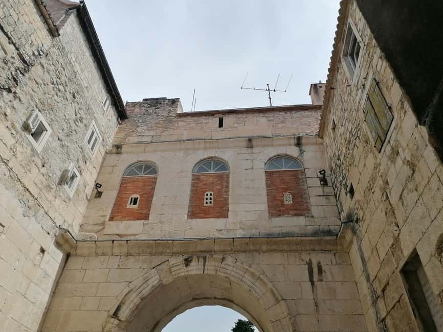 Split; Private Morning Walking Tour in Split - Private morning walking tour style: calm, not chaotic