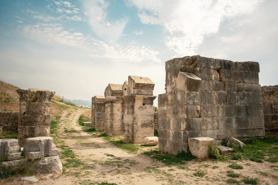 Split: Private tour to Salona, Vitturi castle and Trogir - Trogir’s UNESCO core: Romanesque-Gothic streets you can actually navigate