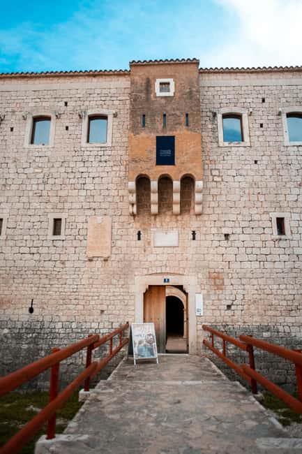 Split: Private tour to Salona, Vitturi castle and Trogir - Who should book this tour, and who should consider alternatives
