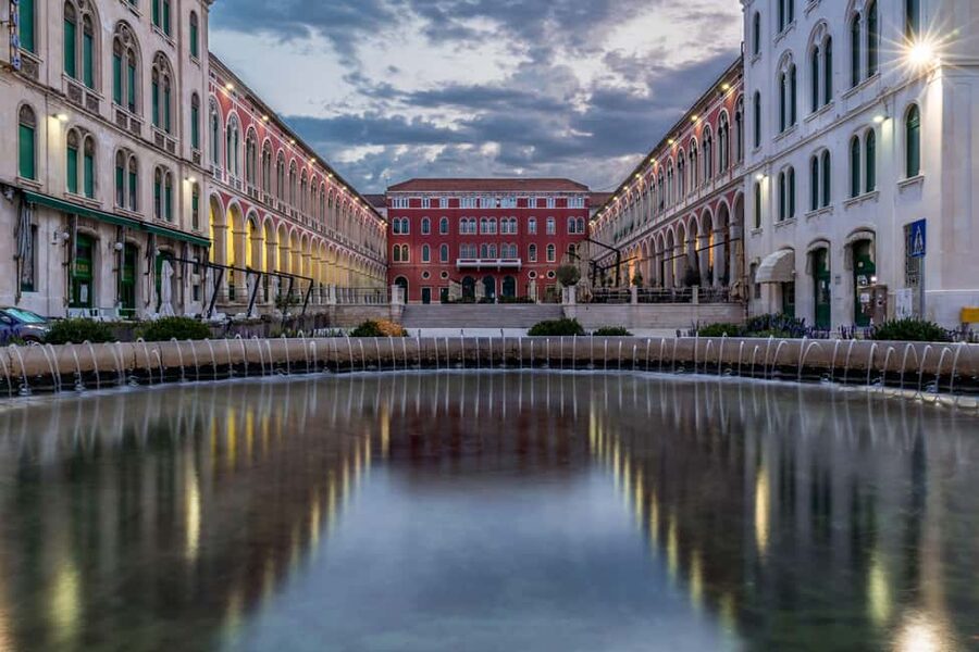 Split: Private Walking Tour and Diocletian's Palace - From Golden Gate to the Palace Walls: your on-foot map of Split