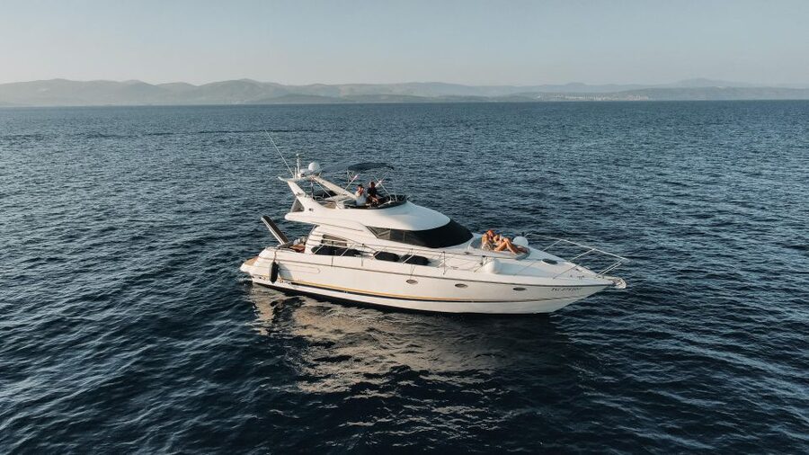 Split: Private Yacht Day Trip - Price and value for a private group up to 12