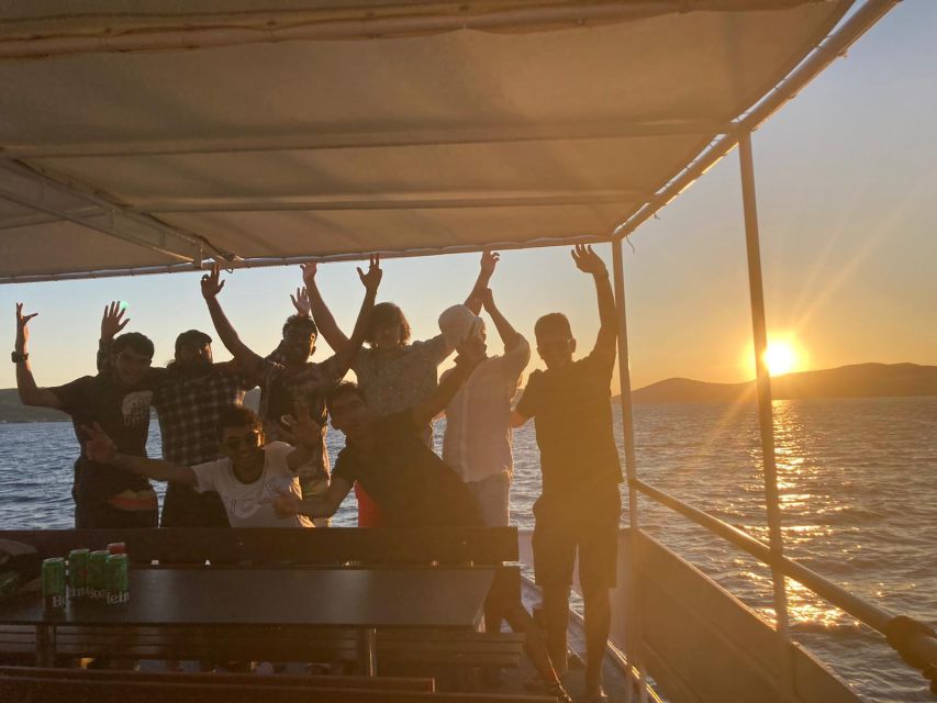 Split: Riviera Sunset Cruise & Swim with Summer Vibes - Meet at Gray Line Croatia, Then Settle In at Obala Lazareta