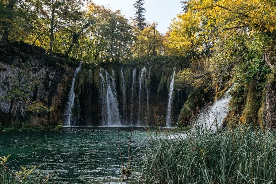 Split: Self-Guided Plitvice Lakes Day Tour with Boat Ride - Timing and the reality of waterfall seasons