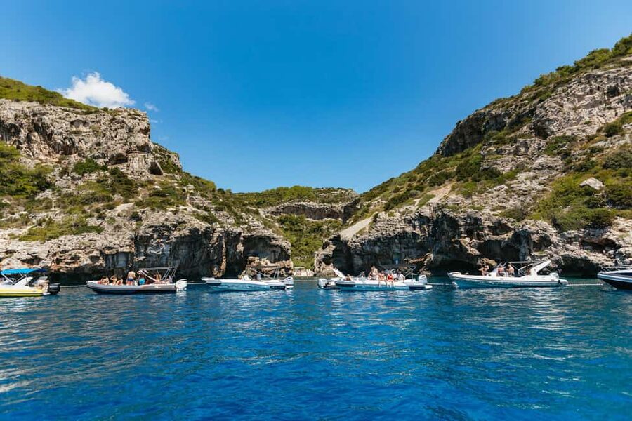 Split/Trogir: Blue Cave, Mamma Mia, Hvar and 5 Island Tour - Vis and Mamma Mia locations: Komiža streets and quick film-stop photo ops