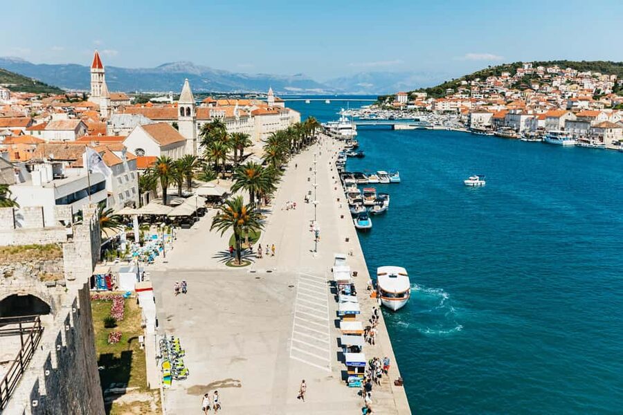 Split/Trogir: Blue Lagoon and 3 Islands Speedboat Tour - A Speedboat Day With Deck Time and Dolphin Chances