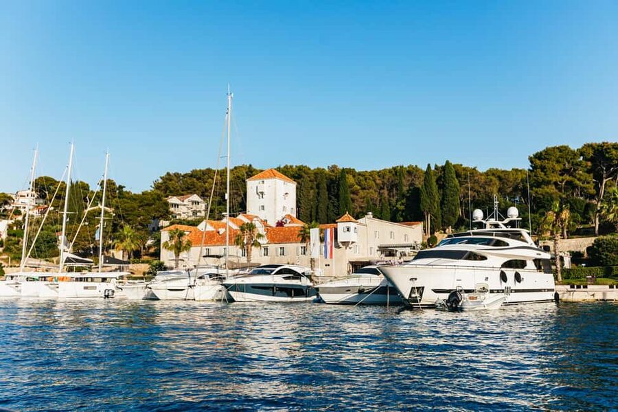 Split/Trogir: Blue Lagoon and 3 Islands Speedboat Tour - Maslinica on Šolta: Small Town Walking, Island Calm, and Another Swim Window