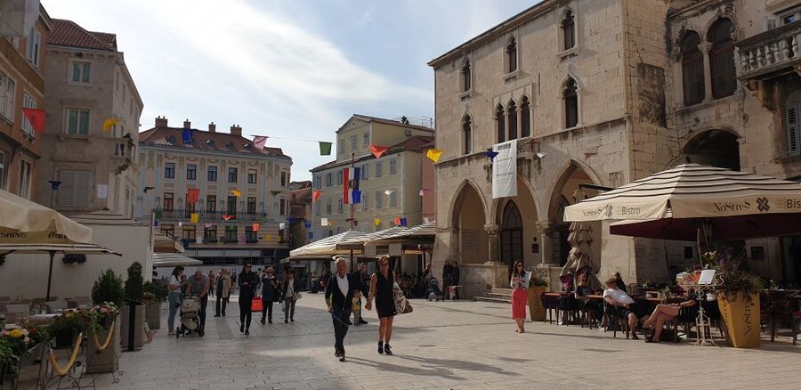 Split: Walking tour of Split with a 'Magister' of History - Cathedral of Saint Domnius: the Roman-to-medieval handoff