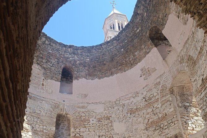 Split Walking Tour with Professor of History - Riva Promenade: Start with the Public Life