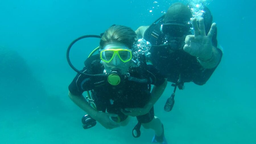 SSI Scuba Diver Course - Module 2: confined water training and shallow skill practice
