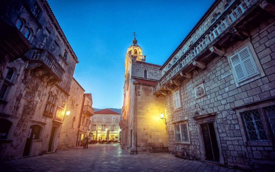 Ston and Korcula Island Day Trip from Dubrovnik with Wine - Should you book this Dubrovnik to Korčula and Ston day trip?