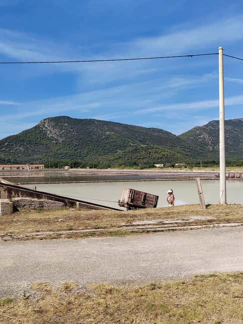 Ston private walking tour with the walls and saltworks visit - Why Ston’s walls feel like a workout, not a lecture