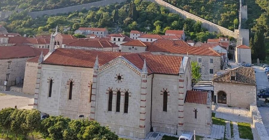 Ston private walking tour with the walls and saltworks visit - A simple 2-hour plan that hits the best moments first