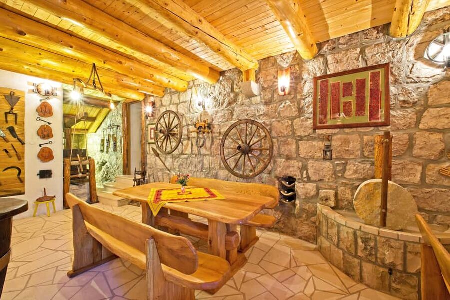 Taste & Tradition of Dubrovnik Countryside - How to get the most from every tasting (without overdoing it)