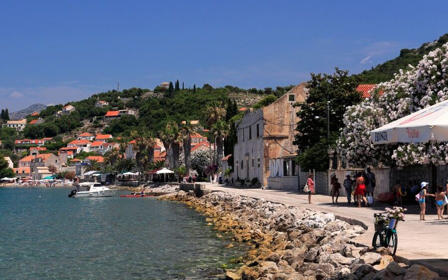 Three Island Boat Tour With Lunch - Meeting Emili at 08:45, then sailing past Dubrovnik’s crowds