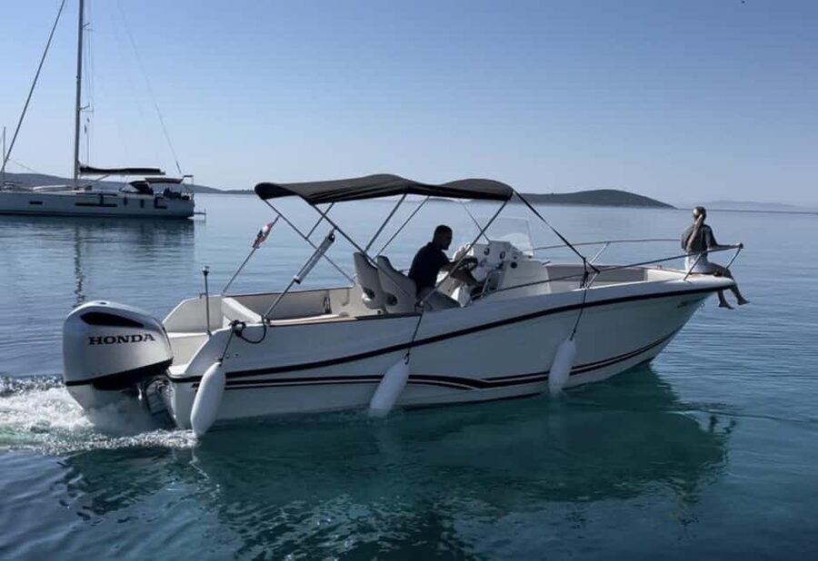 Trogir: Blue Lagoon and 3 Islands Speedboat Tour - Blue Lagoon: snorkeling time and the art of not getting rushed