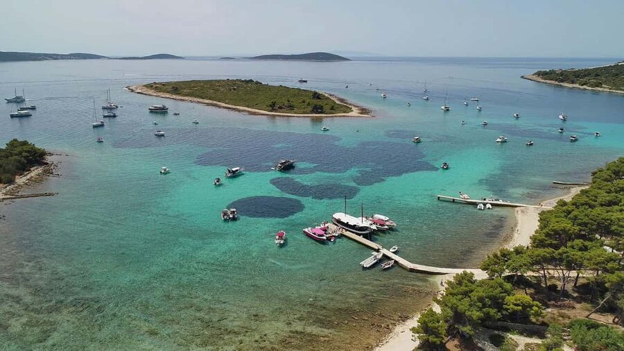 Trogir: Blue Lagoon and 3 Islands Speedboat Tour - The speedboat ride: fast timing and real ocean air