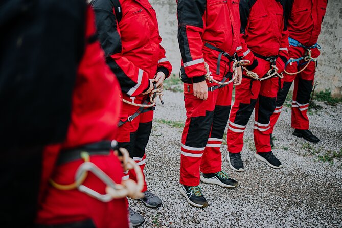 TUNNEL ABSEILING PLUS tour the underground - San Giovanni fortress: a WWII maze under the rock