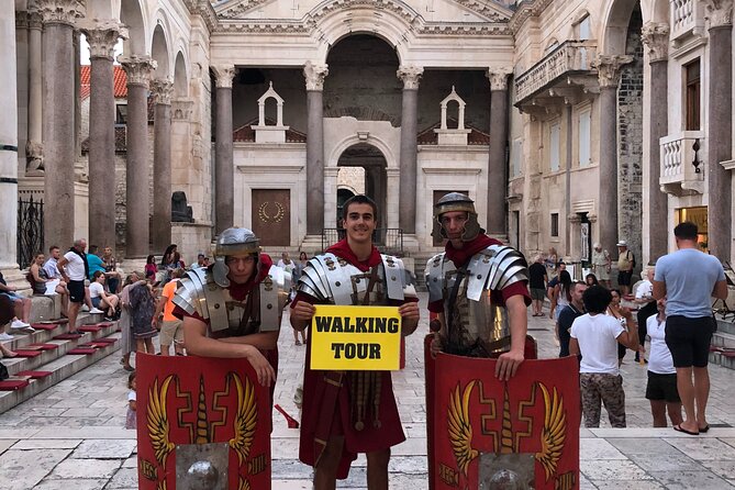 Walking Tour of Split and Diocletian's Palace - Peristyle and Vestibulum: Where the Palace Story Begins