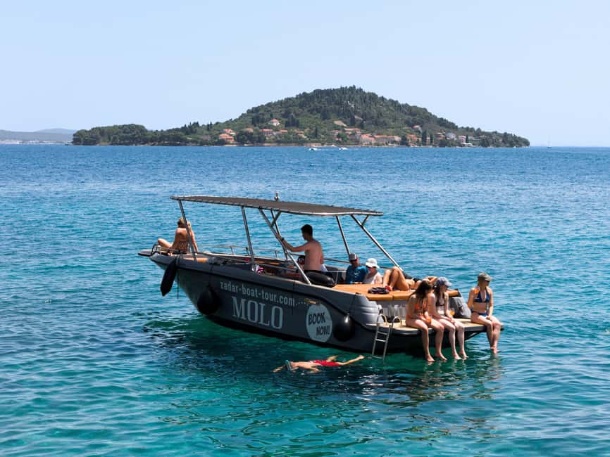 Zadar: 3 Islands Luxury Boat Tour with Aperol Spritz - Leaving Zadar: city views before the islands take over