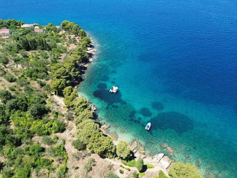 Zadar: 3 Islands Speedboat Tour with Drinks and Diving - The last return swim and the onboard drinks moment