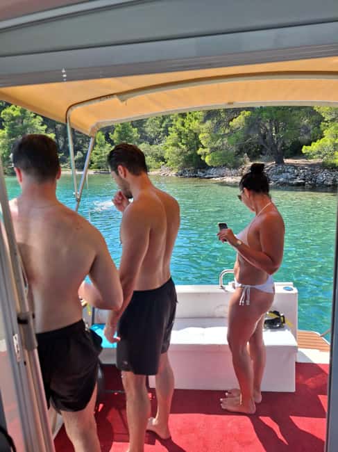 Zadar: Adventure on 6 islands, 3 lagoons, 1 cave, Bio Fruits - Shell hunting and clam competition: fun you can do in calm water