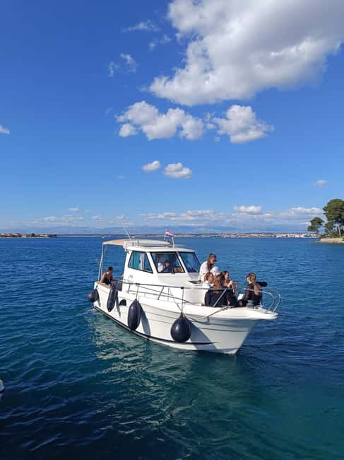 Zadar: Adventure on 6 islands, 3 lagoons, 1 cave, Bio Fruits - The cave stop and the historical landmark that ground the day