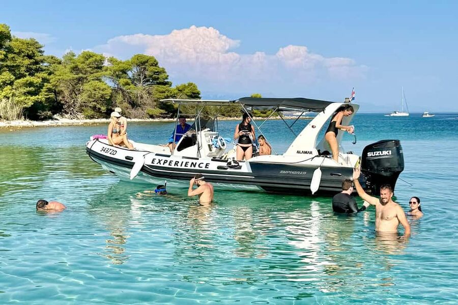 Zadar: Dugi Otok Island Discovery Day Trip with Snorkeling - Leaving Zadar: how the speedboat day really feels